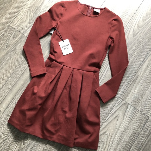 BNWT Aritzia Sunday Best Tartine Dress - Picture 2 of 5